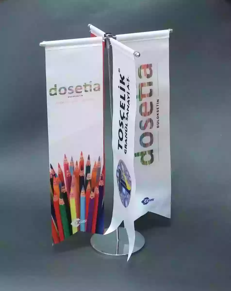 Dörtlü Masa Bayrağı