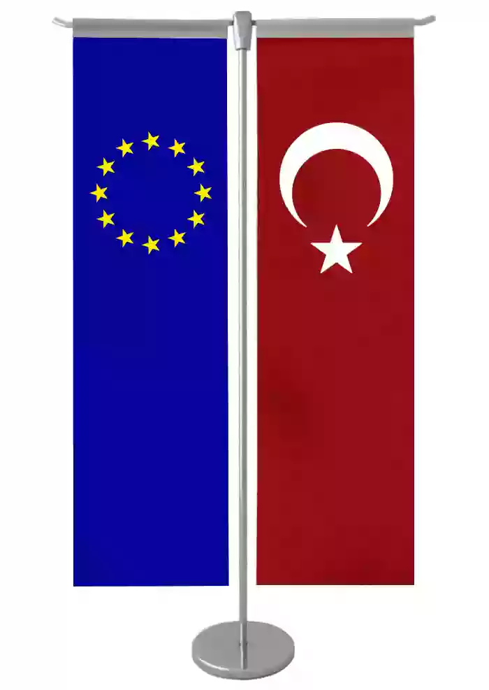 T-Tipi-Masa-Bayragi-2-li3