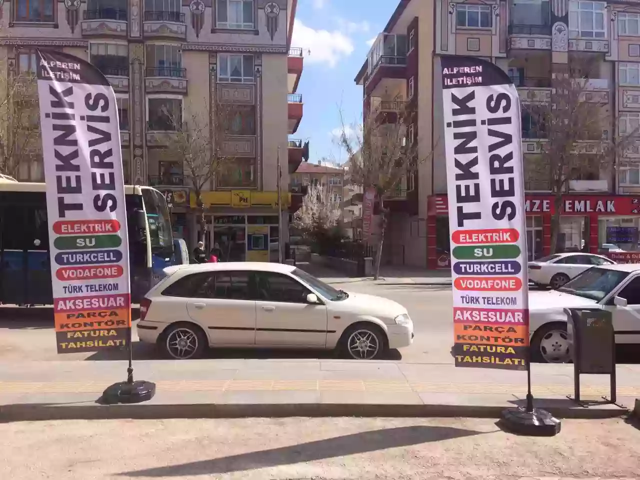  Telefon Teknik Servisi Olta Bayrak Örnekleri